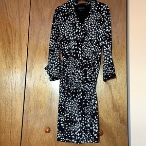 Tahari dress size 4 deep chocolate brown with cream design